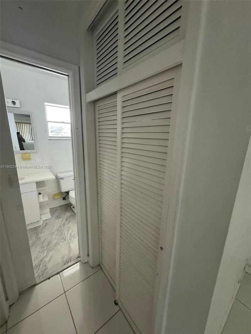 20201 NE 29th Ct, Unit D329, Aventura, FL 33180 Photo