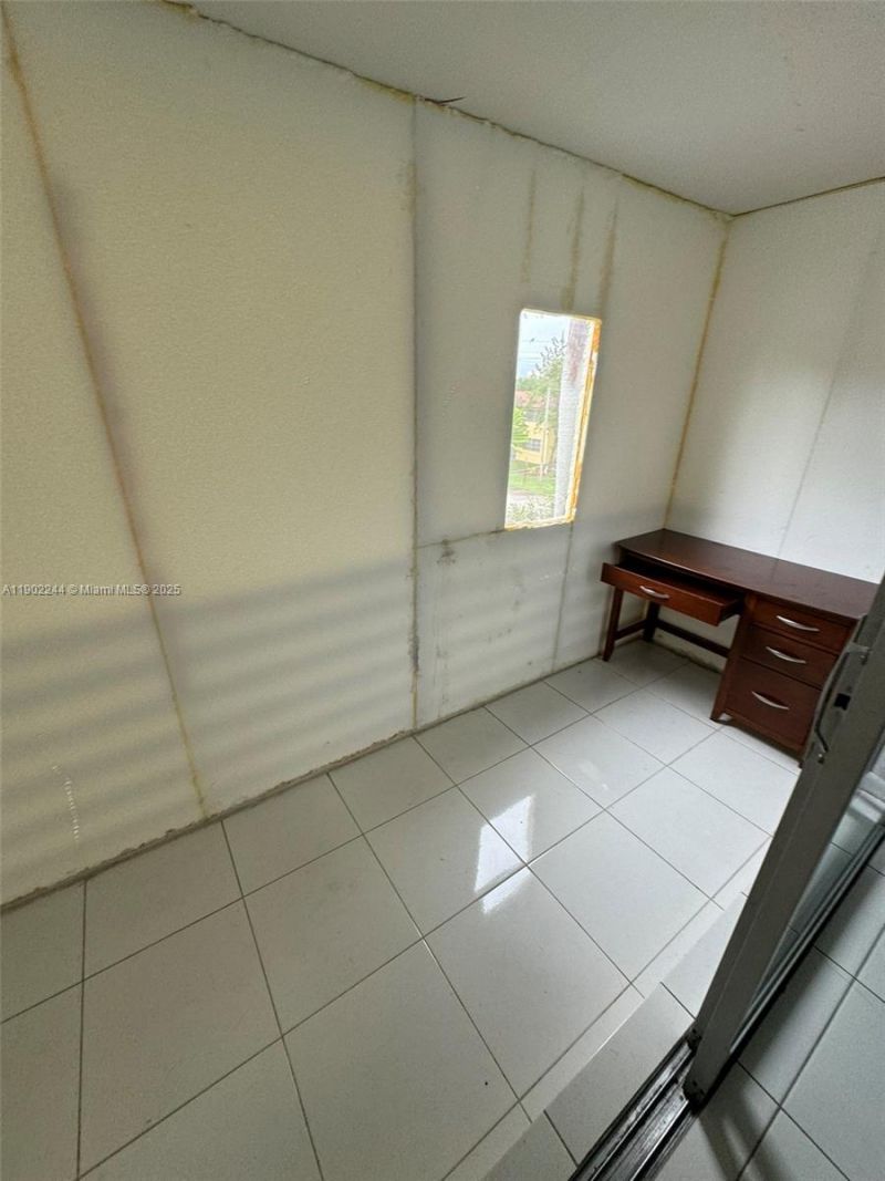 20201 NE 29th Ct, Unit D329, Aventura, FL 33180 Photo