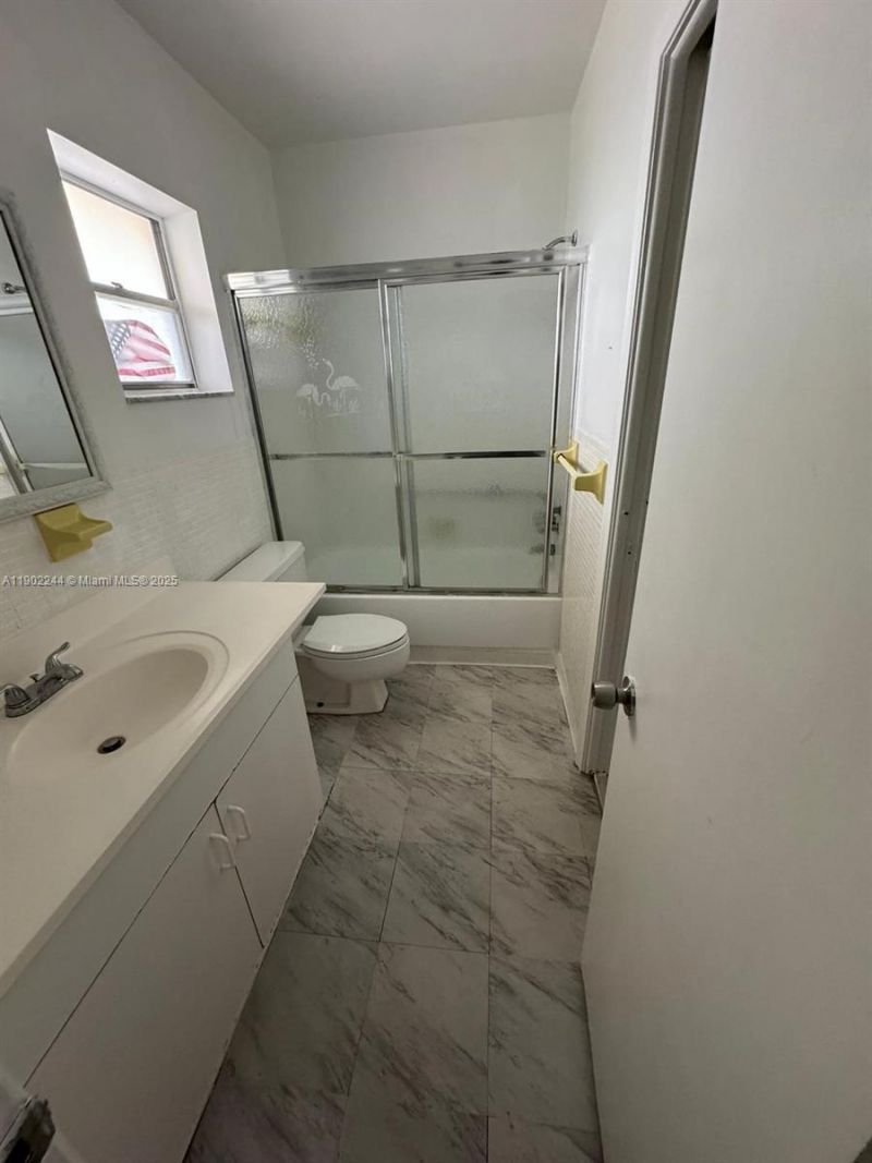 20201 NE 29th Ct, Unit D329, Aventura, FL 33180 Photo