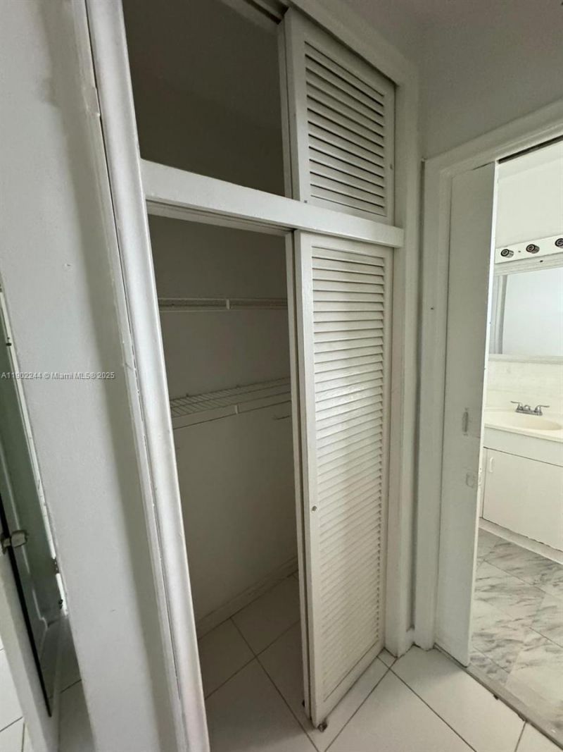 20201 NE 29th Ct, Unit D329, Aventura, FL 33180 Photo