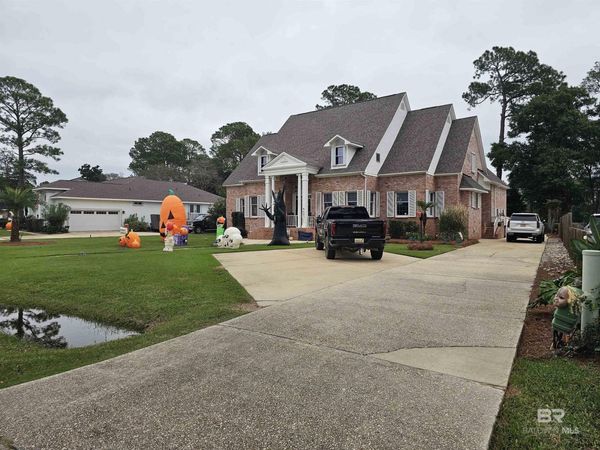 701 Wedgewood Drive, Gulf Shores, AL 36542