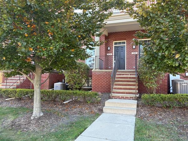 3178 Camden Drive, Troy, MI 48084