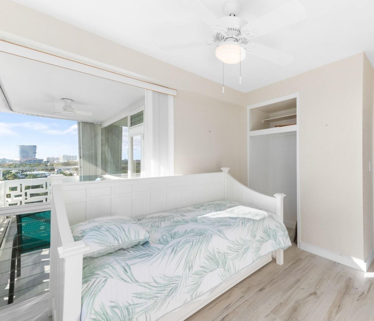 1900 S Ocean Drive, Unit 712, Fort Lauderdale, FL 33316 Photo