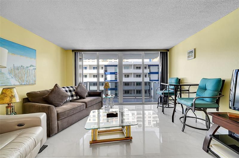 3140 S Ocean Drive, Unit 609, Hallandale Beach, FL 33009 Photo