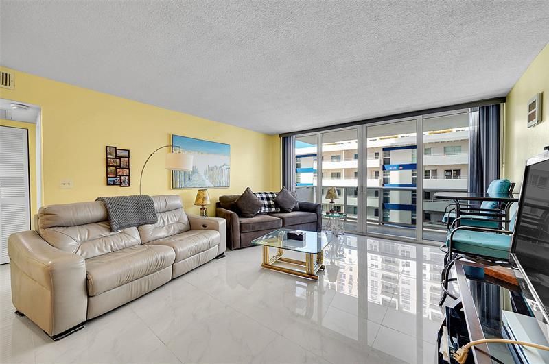 3140 S Ocean Drive, Unit 609, Hallandale Beach, FL 33009 Photo