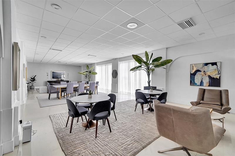 3140 S Ocean Drive, Unit 609, Hallandale Beach, FL 33009 Photo