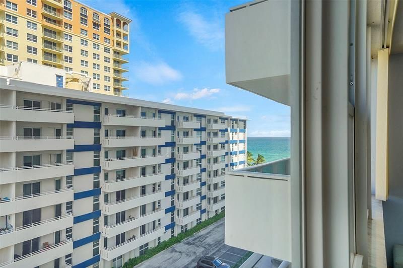 3140 S Ocean Drive, Unit 609, Hallandale Beach, FL 33009 Photo