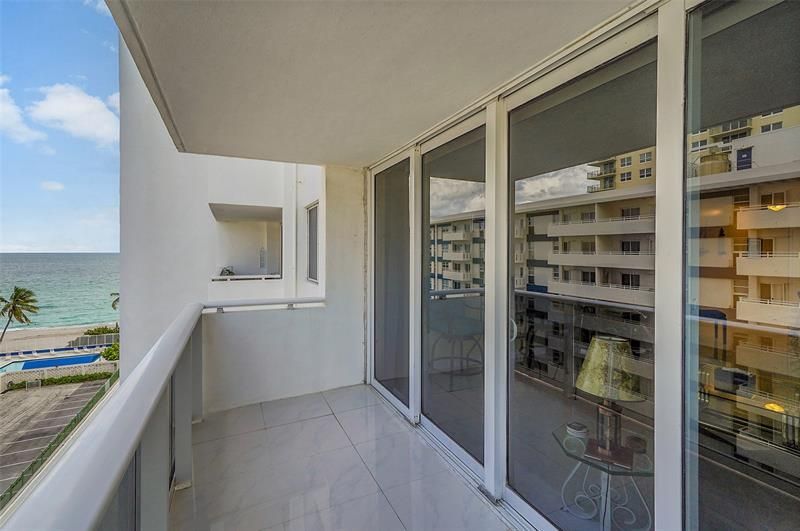 3140 S Ocean Drive, Unit 609, Hallandale Beach, FL 33009 Photo