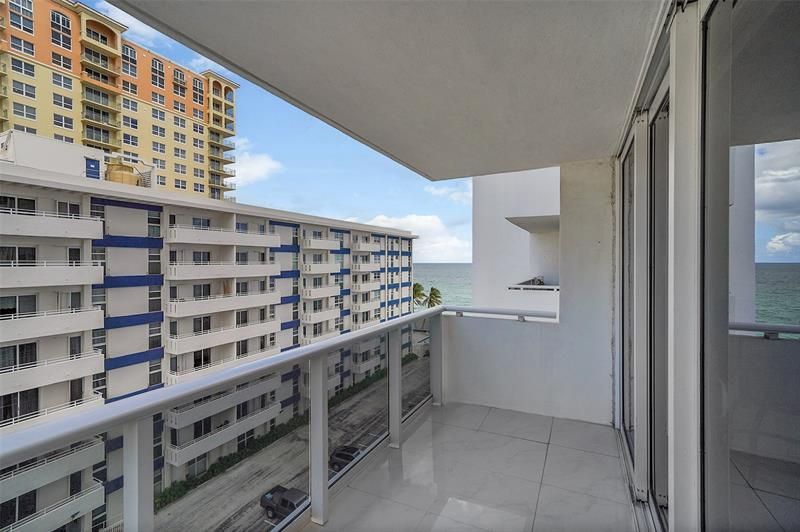 3140 S Ocean Drive, Unit 609, Hallandale Beach, FL 33009 Photo