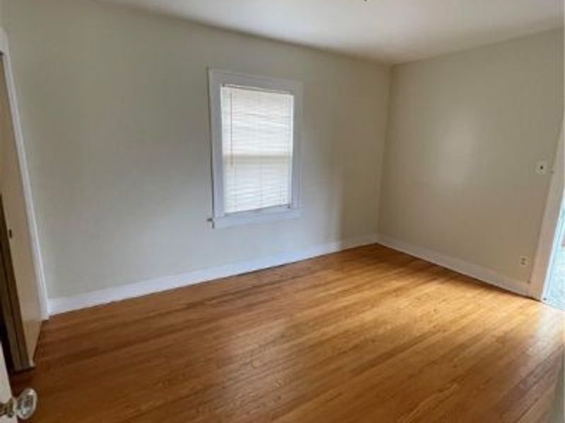 17010 Kenyon Road, Shaker Heights, OH 44120 Photo 5