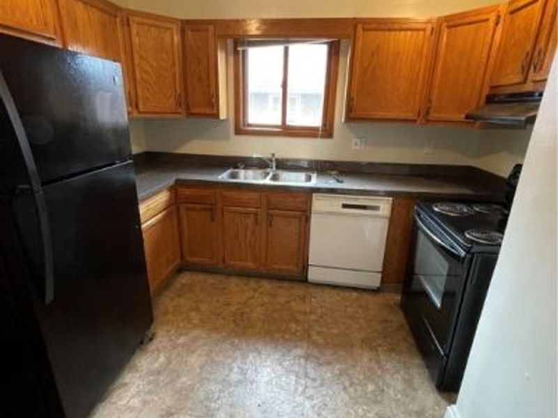 17010 Kenyon Road, Shaker Heights, OH 44120 Photo 7