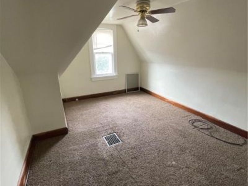 17010 Kenyon Road, Shaker Heights, OH 44120 Photo 8