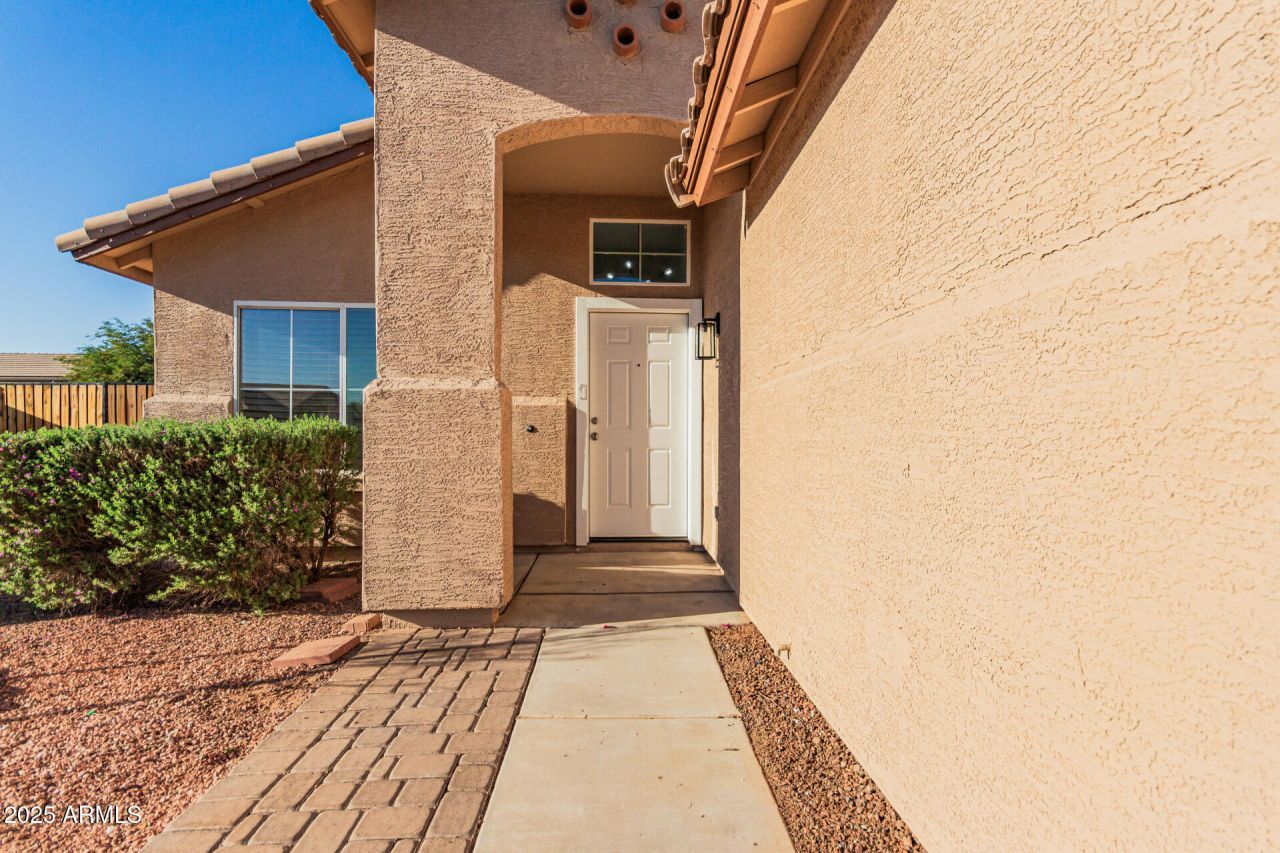 22994 W Solano Drive, Buckeye, AZ 85326 Main Photo
