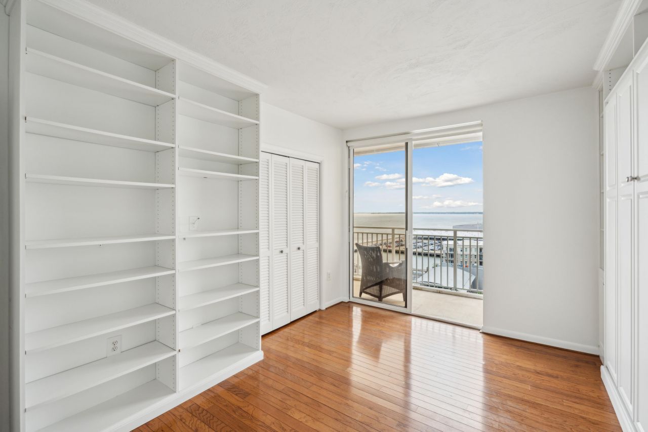 330 Concord Street Photo 7