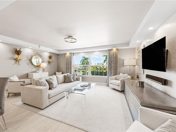 4200 Belair LN, Unit 300, NAPLES, FL 34103