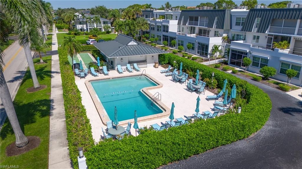 4200 Belair Ln, Unit 300, Naples, FL 34103 Photo