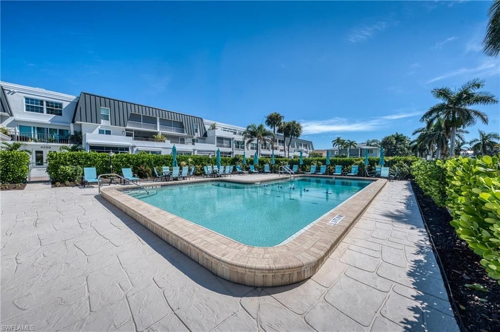 4200 Belair Ln, Unit 300, Naples, FL 34103 Photo
