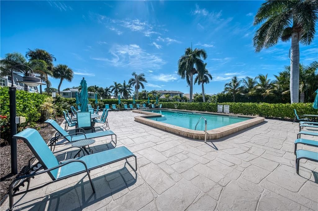 4200 Belair Ln, Unit 300, Naples, FL 34103 Photo