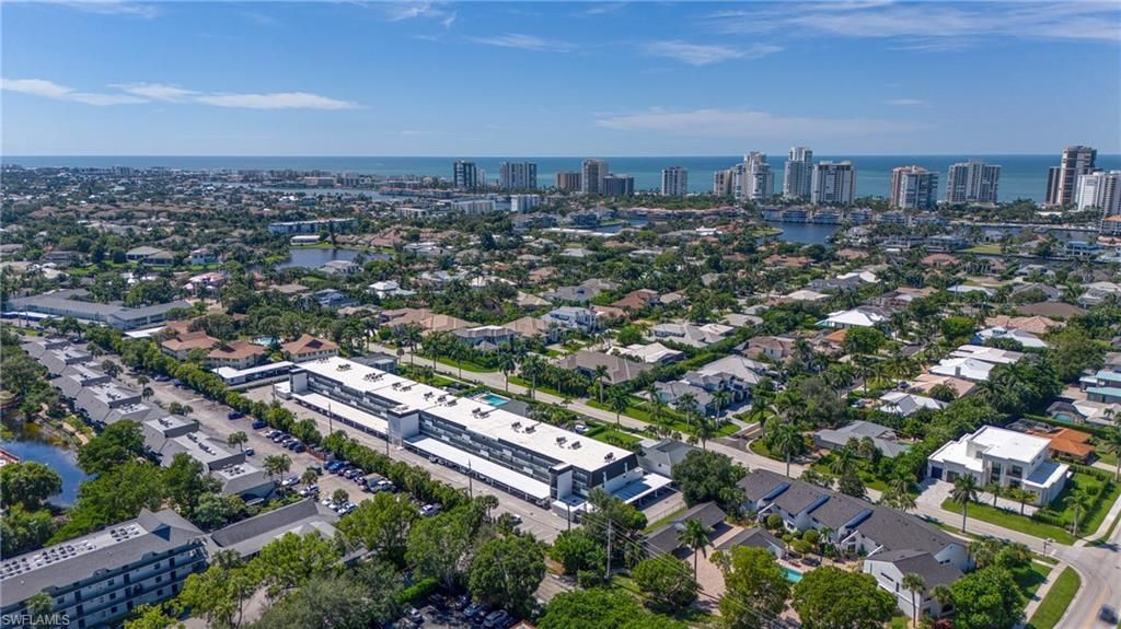 4200 Belair Ln, Unit 300, Naples, FL 34103 Photo