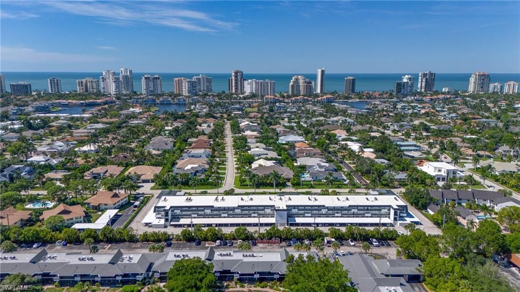 4200 Belair Ln, Unit 300, Naples, FL 34103 Photo