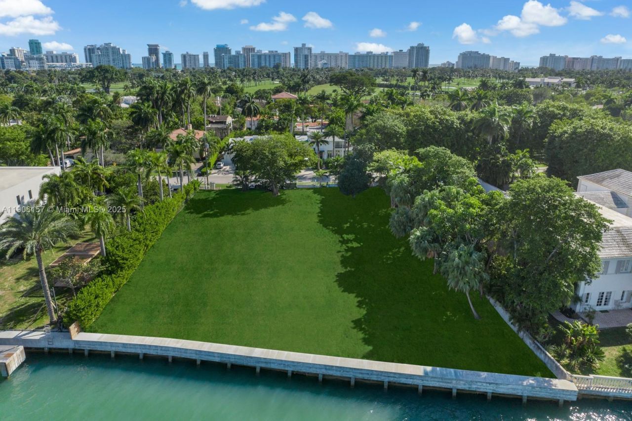 5840 N Bay Rd, Miami Beach, FL 33140 Photo