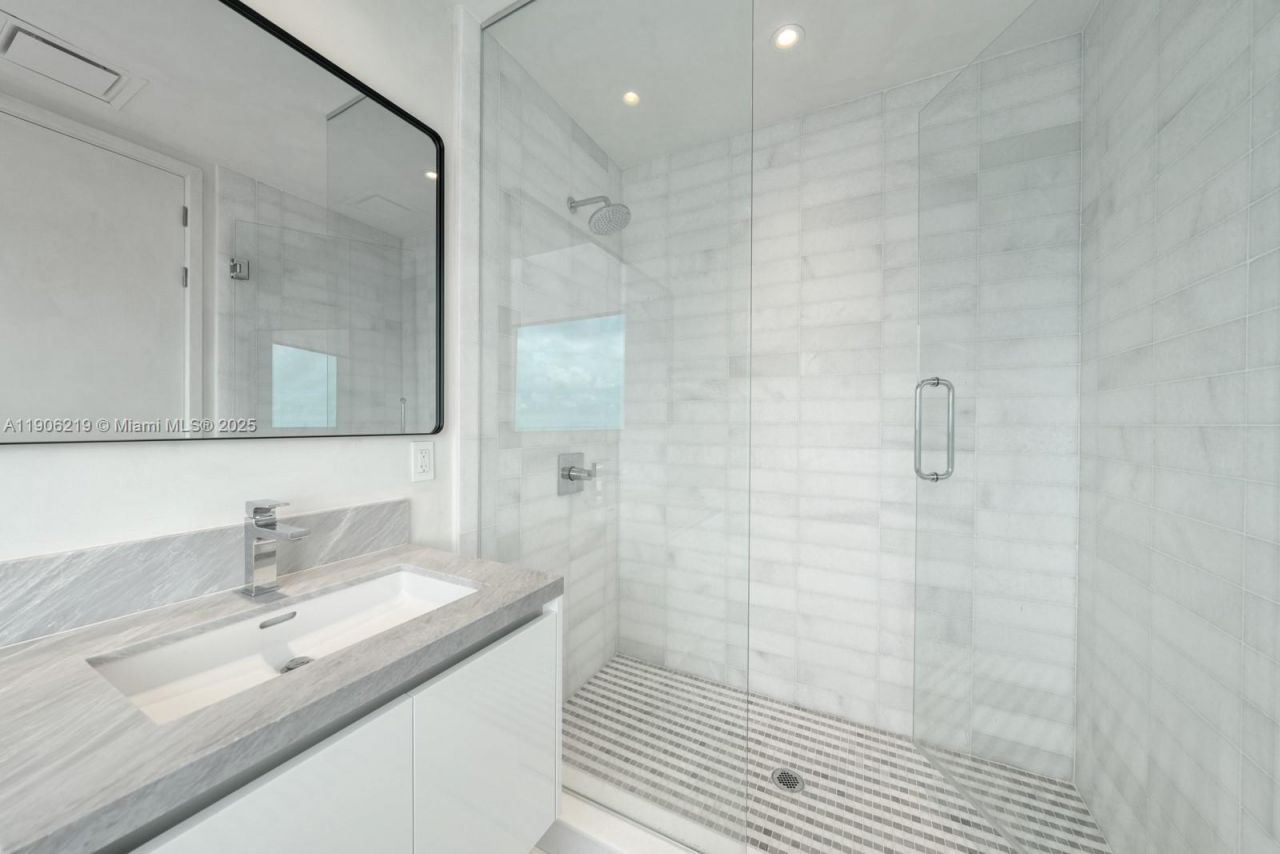 700 NE 26th Ter, Unit 5103, Miami, FL 33137 Photo