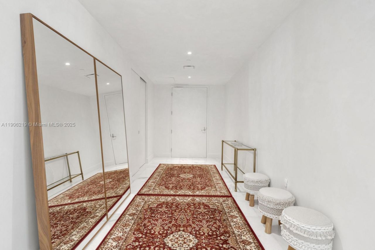 700 NE 26th Ter, Unit 5103, Miami, FL 33137 Photo