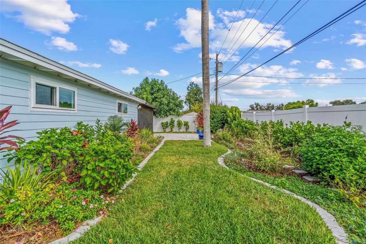 3159 61st Lane N, Saint Petersburg, FL 33710 Photo