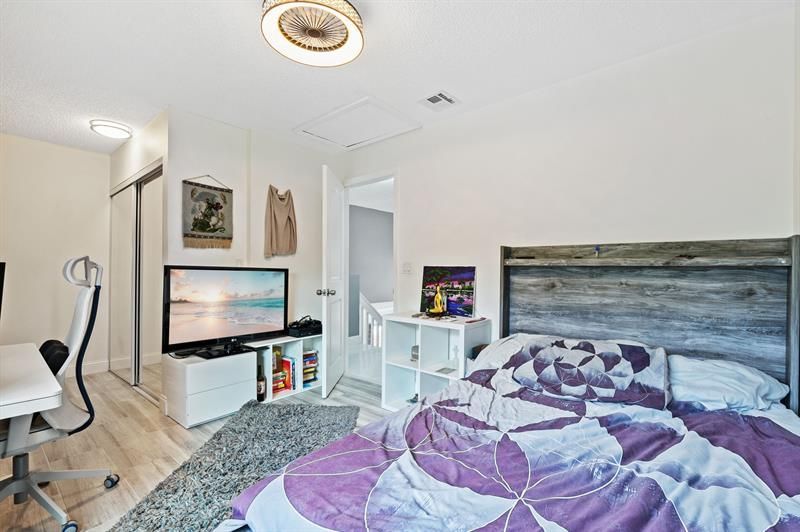 338 NW 152nd Ln, Pembroke Pines, FL 33028 Photo