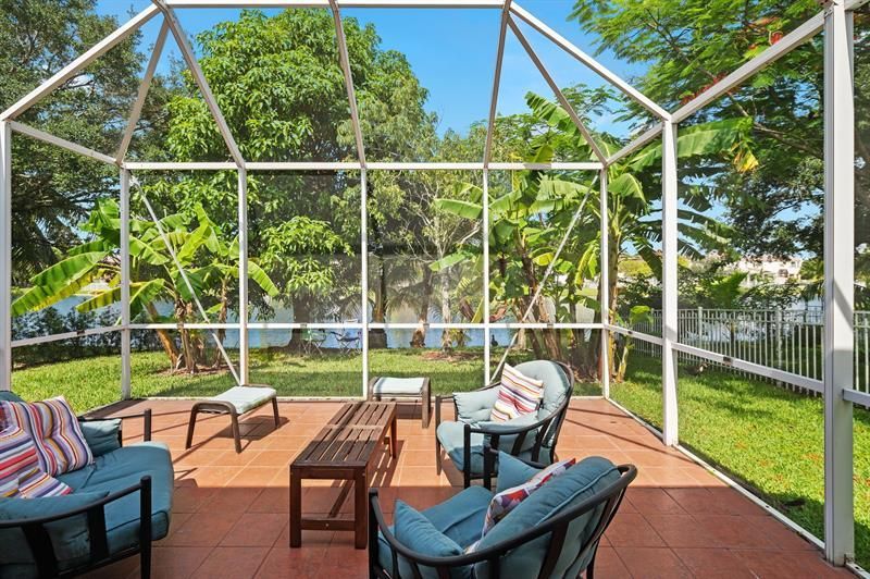 338 NW 152nd Ln, Pembroke Pines, FL 33028 Photo