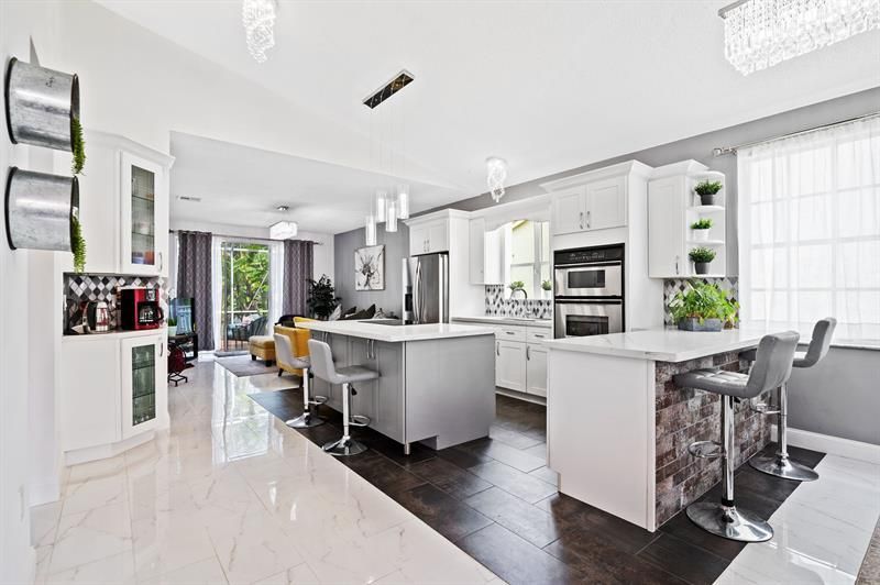 338 NW 152nd Ln, Pembroke Pines, FL 33028 Photo