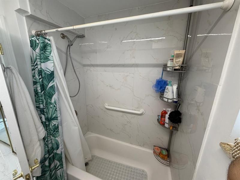 2901 NW 46th Avenue, Unit 305, Lauderdale Lakes, FL 33313 Photo