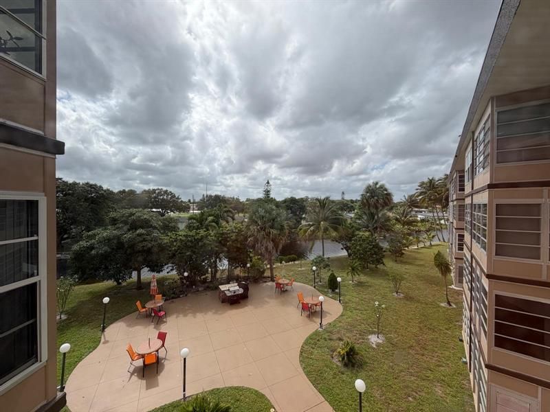 2901 NW 46th Avenue, Unit 305, Lauderdale Lakes, FL 33313 Photo