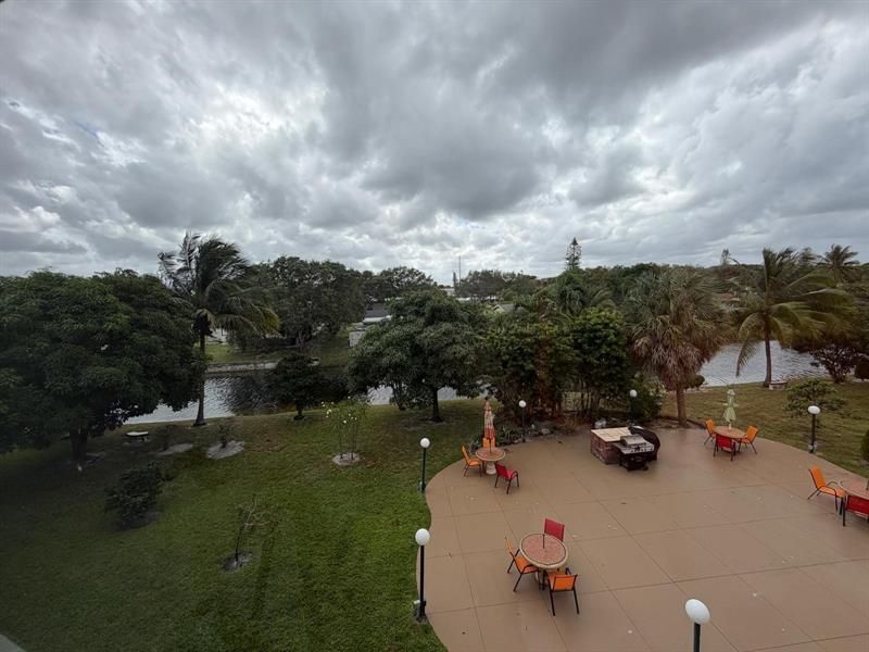 2901 NW 46th Avenue, Unit 305, Lauderdale Lakes, FL 33313 Photo