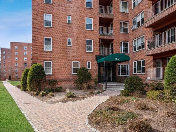 565 Broadway, Unit 1F, Hastings-on-Hudson, NY 10706