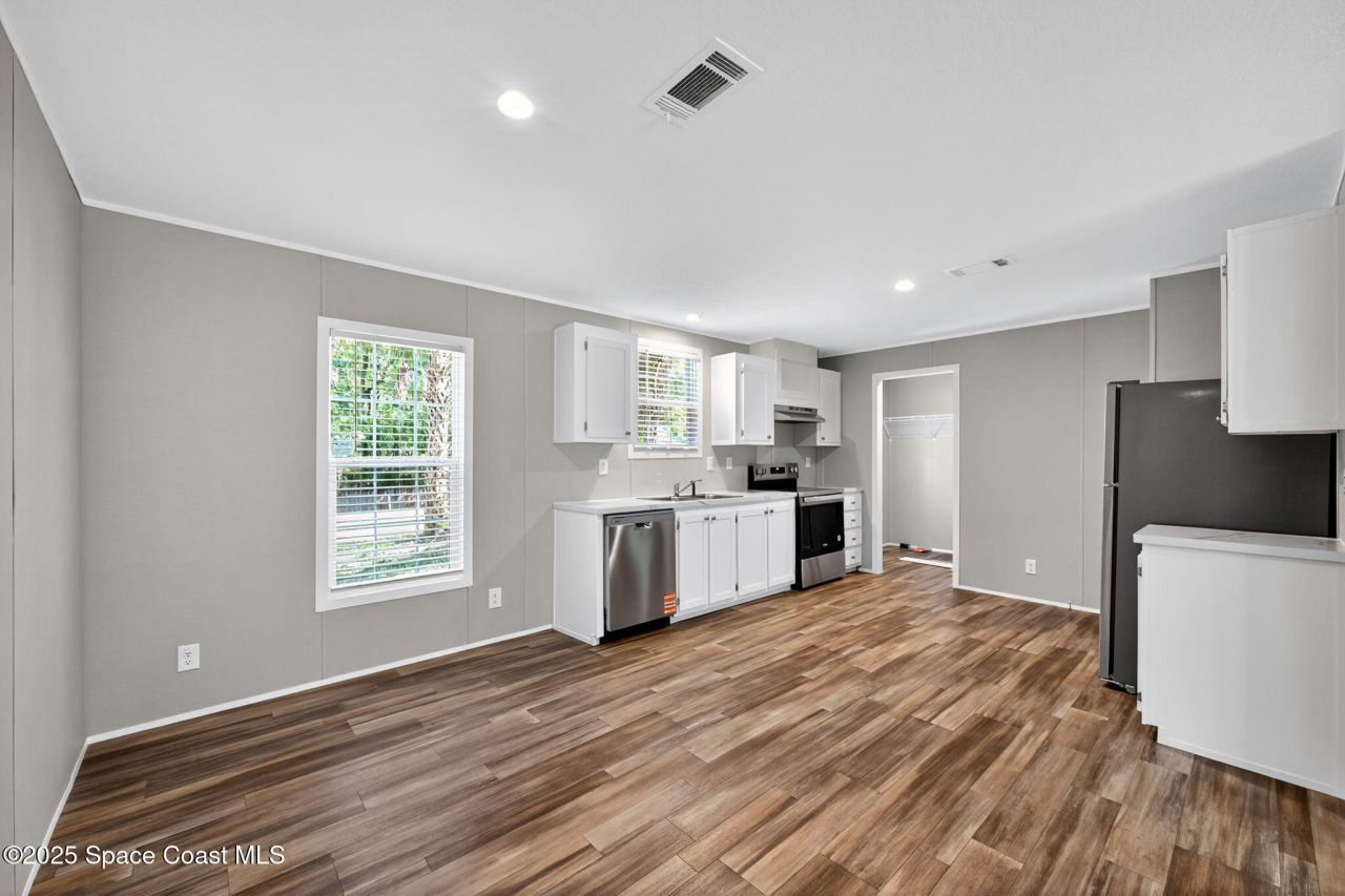 134 Weerts Road, San Mateo, FL 32187 Photo