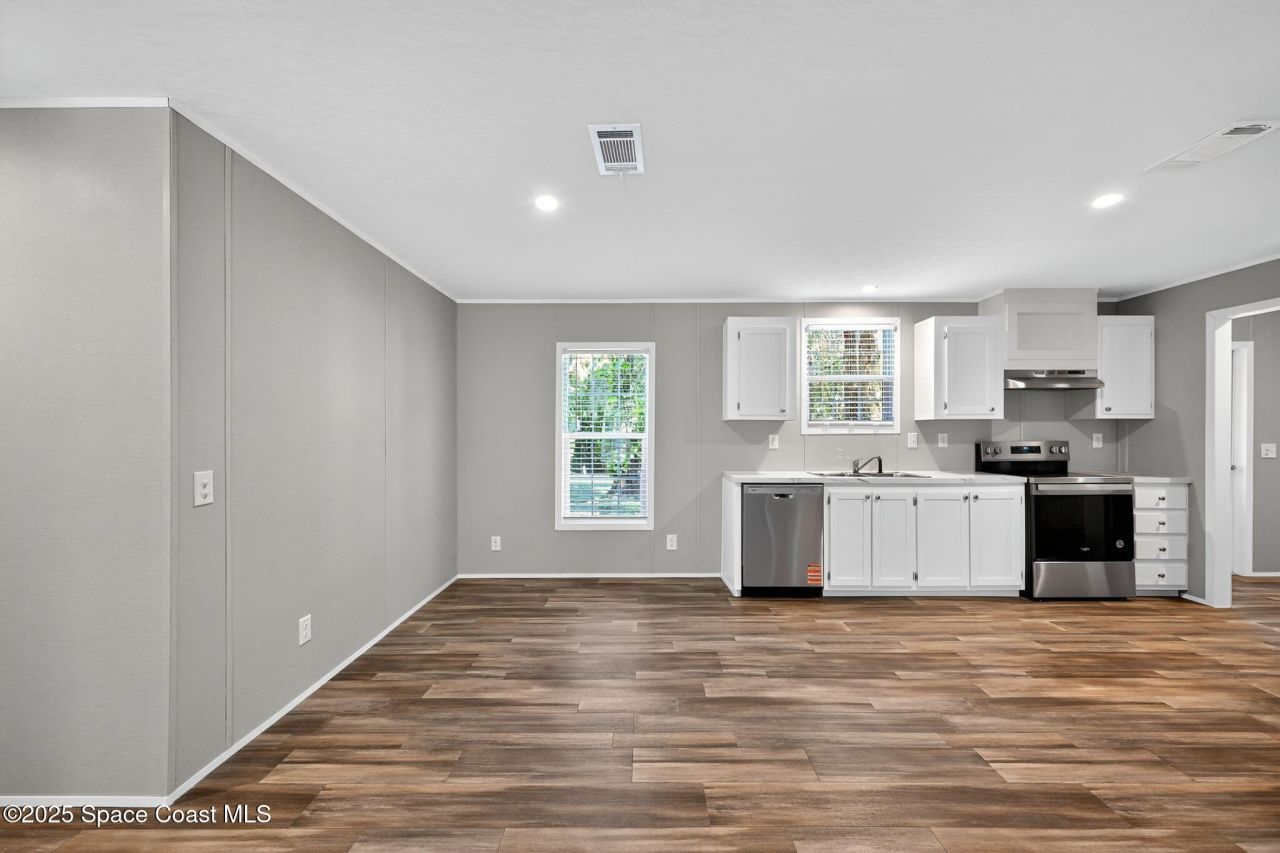 134 Weerts Road, San Mateo, FL 32187 Photo