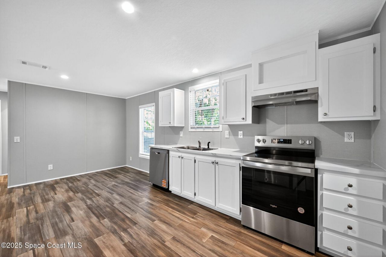 134 Weerts Road, San Mateo, FL 32187 Photo