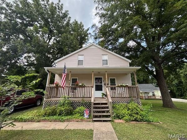 807 E Jefferson Street, Jackson, MO 63755