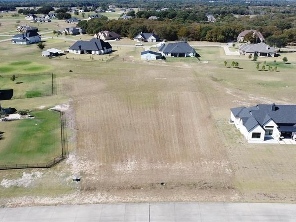 1211 Shadow Lakes Drive , Wills Point, TX 75169