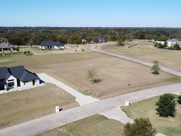 1255 Shadow Lakes Drive , Wills Point, TX 75169