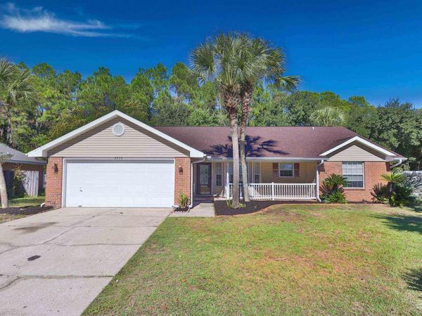 6958 Elliots Gin Ln, Navarre, FL 32566
