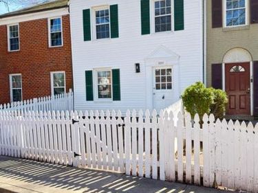 9203 HOOD ROAD, MANASSAS, VA 20110