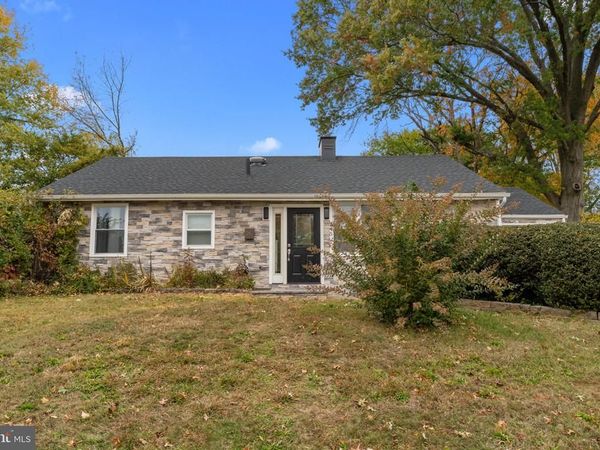 245 TRENTON ROAD, FAIRLESS HILLS, PA 19030