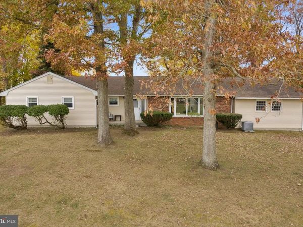 193 BURLINGTON PATH ROAD, CREAM RIDGE, NJ 08514