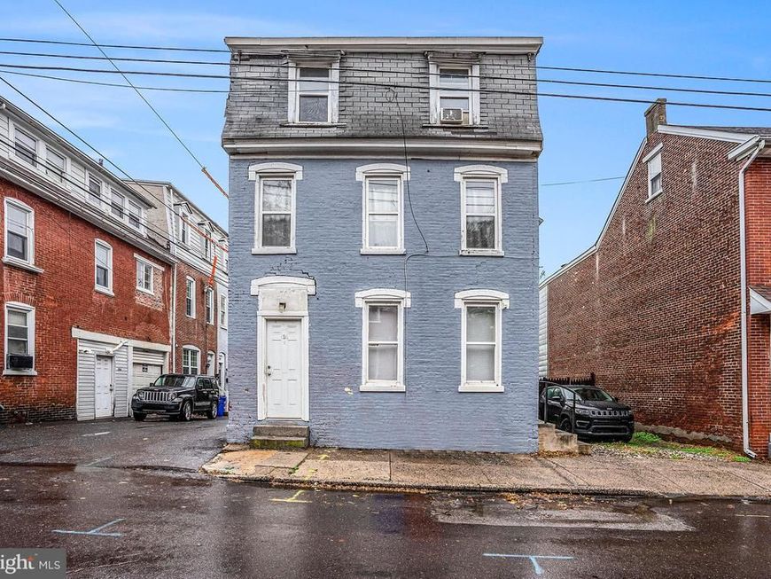 164 N Evans Street, Pottstown, PA 19464 Main Photo