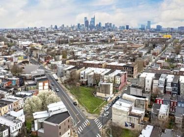 2242 W LEHIGH AVENUE, PHILADELPHIA, PA 19132