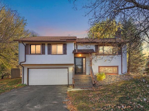 6816 Stratford Court, Woodbury, MN 55125