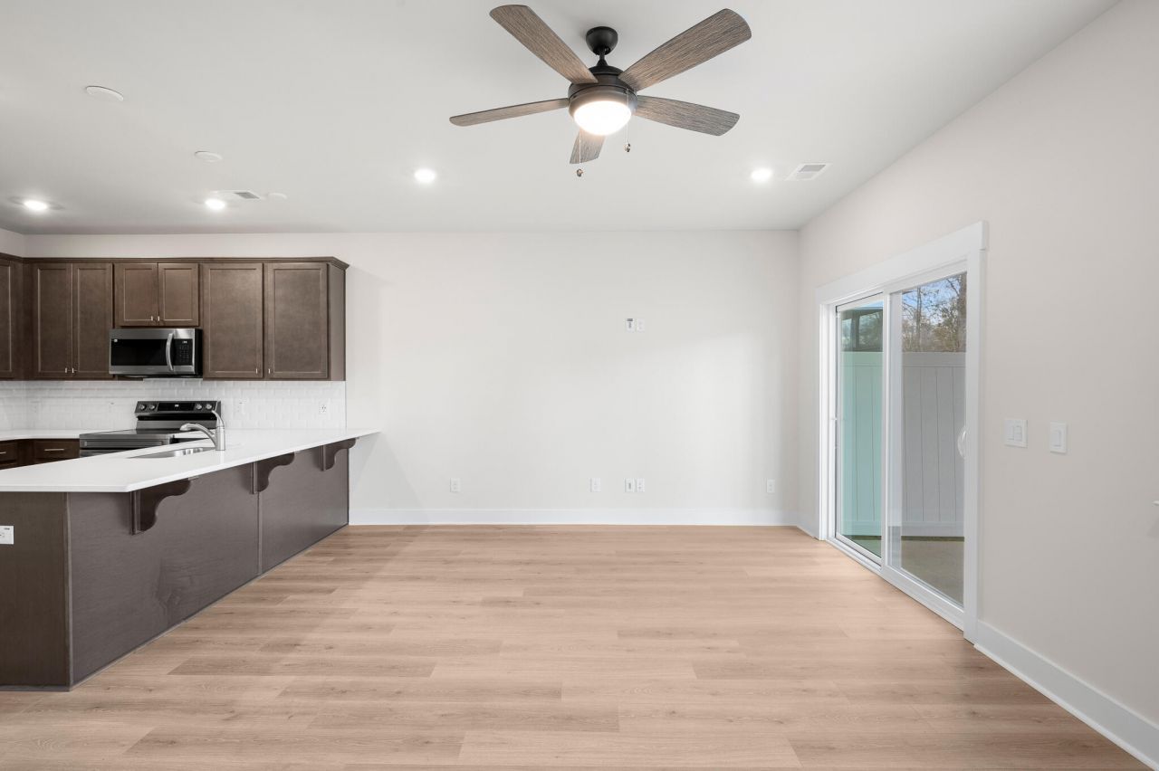 310 Bremerton Drive Photo 7