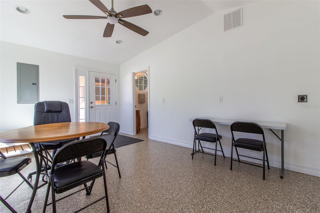 20221 SW 5th Place, Dunnellon, FL 34431 Photo